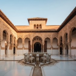 Alhambra Moorish architecture Intro | etravelogs