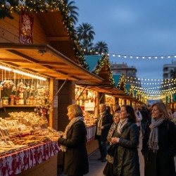 Malaga Christmas Markets Intro | etravelogs